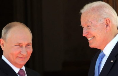 ޑިޕްލޮމެޓިކް ގޮތުން ރަޝިޔާއާ މުއާމަލާތްކުރަން ތައްޔާރު: އެމެރިކާ