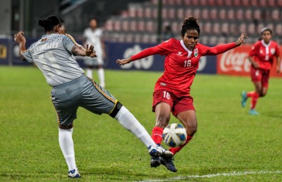 ލަންކާ ހަމަނުޖެހުމުން އަންހެން ޓީމު އިންޑިއާއާ ދެކޮޅަށް