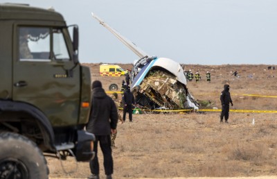 އަޒަރްބައިޖާންގެ މަތިންދާބޯޓެއް ވެއްޓި 38 މީހަކު މަރުވެއްޖެ