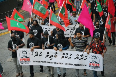 ރައީސްގެ ޖަލްސާ ބާއްވާ ހަރުގެ ކުރިމައްޗަށް ޕީޕީއެމުން އެއްވަނީ