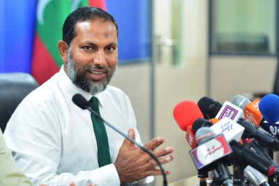 އިމްރާން ފޮނުވި ސިޓީގެ މައްސަލަ ހޫނުވެ، ގުރޫޕުން ނުކުންނަވައިފި