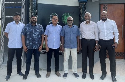 އިދިކޮޅުން ޔާމީން އަރިހަށް: އެމަނިކުފާނު ދެއްކެވީ ސާބިތުކަމާއި ހިތްވަރު
