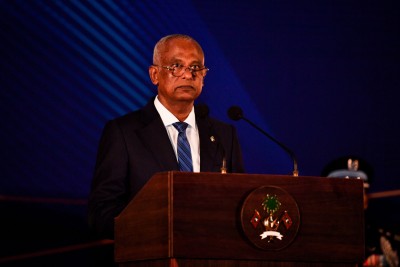 އަމާޒަކީ ފުލުހުންނަކީ އެންމެ މަތީ ފަންތީގެ ޕްރޮފެޝަނަލް ޚިދުމަތަކަށް ހެދުން: ރައީސް