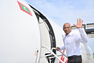 އެއާޕޯޓު ތަރައްގީ ކުރުމުގެ މަޝްރޫއަށް ރައީސް ހަނިމާދޫއަށް ވަޑައިގަންނަވަނީ