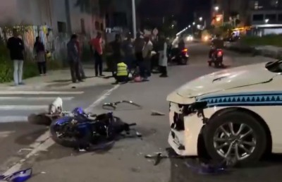 ފުލުހުންގެ ކާރެއްގައި ޖެހި އެކްސިޑެންޓެއް، ޒުވާނެއްގެ ހާލު ސީރިއަސް