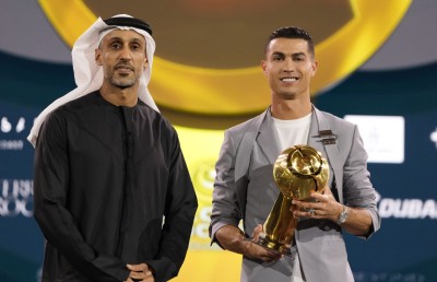 މެދުއިރުމަތީގެ މޮޅު ކުޅުންތެރިޔާގެ އެވޯޑް ރޮނާލްޑޯއަށް ހައްގެއް ނޫން؟