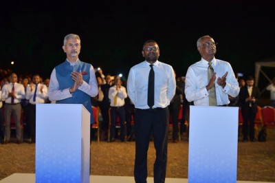 ހަނިމާދޫ އެއާޕޯޓް ތަރައްގީކުރުމަށް، ދެ ބިލިއަން ރުފިޔާގެ މަޝްރޫއުގެ އަމަލީ މަަސައްކަތް ފަށައިފި