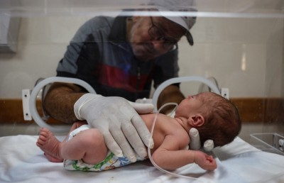 ޣައްޒާގައި 20 ދުވަހުގެ ކުއްޖަކު ގަދަ ފިނީގެ ސަބަބުން ނިޔާވެއްޖެ