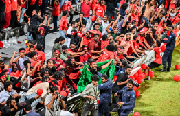 އަޑިއަޅާލަމުން ދިޔަ ފުޓްބޯޅަ ބަދަލުކޮށްލި ދެ ކޯޗުން