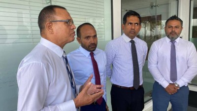 ޔާމީން މިނިވަންކުރުމަށް ކުރާ މަސައްކަތުގެ ތެރެއިން ޕީޕީއެމްއިން އިނގިރޭސި ސަފީރާ ބައްދަލުކޮށްފި