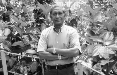 އަގުހުރި ހިދުމަތްތެރިންތަކެއް ވަކިވި އަހަރެއް