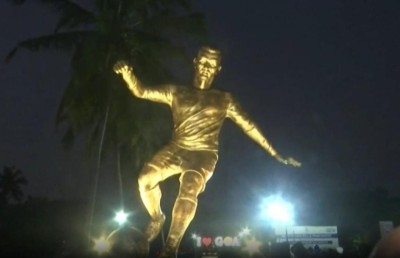 ރޮނާލްޑޯގެ ސްޓެޗޫއެއް ގޯއާގައި ބެހެއްޓުމުން ހިޔާލު ތަފާތުވުންތަކެއް