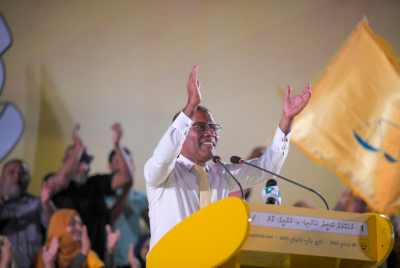 ސަލާމަތީ ނުރައްކަލެއް އޮތް ކަމަށް ބުނެ ރައީސް ނަޝީދުގެ ޖަލްސާ ކުރުކޮށްފި