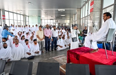 ހައްޖު ކިއުގައި 9،000 އަށް ވުރެ ގިނަ މީހުން