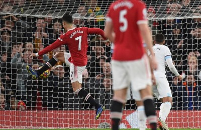 ބާންލީ ބަލިކޮށް ޔުނައިޓެޑް ހަވަނައަށް ޖެހިލައިފި