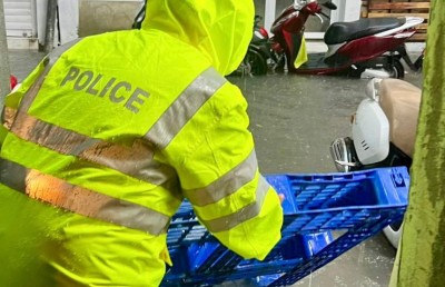 މެދުނުކެނޑި ވާރޭވެހި މުޅި މާލޭގައި ފެންބޮޑުވެއްޖެ، ފުލުހުންނާއި ސިފައިން އެހީތެރިކަން ފޯރުކޮށްދެނީ