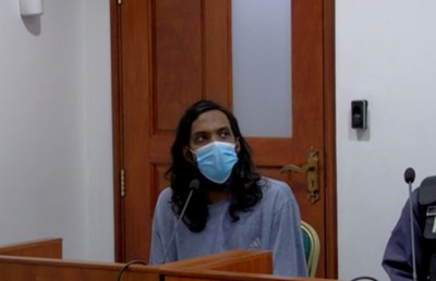 ހަރުކަށި ފިކުރުގެ ލިޔުންތަކެއް ފެނުނީ ނާޒިމްގެ ޕެންޑްރައިވުން: ހެކި