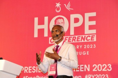 ގައުމުގެ މިނިވަންކަމަށްޓަކައި ޔާމީނަށް ވާދަ ކުރެވޭގޮތް ހަދަން އަތުކުރި އޮޅާލަންޖެހޭ: މުޢިއްޒު