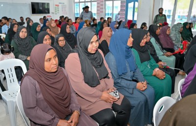 މަސައްކަތްކޮށްފި ނަމަ ރައްޔިތުންނަށް މުއްސަނދިކަން ލިބޭނެ ސިނާއަތަކަށް ހެދޭނީ މަސްވެރިކަން: ރައީސް