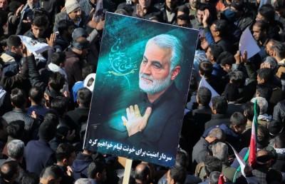 ޓްރަމްޕަށް ދައުވާ ކުރަންޖެހޭނެ: އީރާން