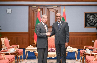 ޗައިނާގެ ފޮރިން މިނިސްޓަރު ރާއްޖެއަށް: މަޝްރޫއުތައް އަވަސް ކުރާނެކަމުގެ ޔަގީންކަން ދެއްވައިފި