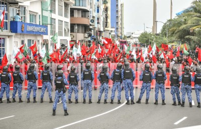 އިދިކޮޅު އެއްވުމުން 11 މީހަކު ހައްޔަރުކޮށްފި
