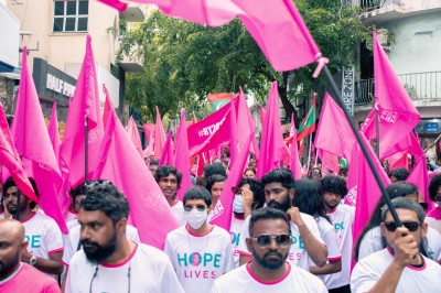 އިދިކޮޅު ހިނގާލުމުގެ ތެރެއަށް ވަދެގަތް މީހާގެ ސައިކަލް ޓޯ ކޮށްފި