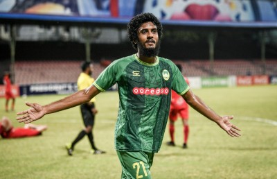 ގްރާންޑޭގެ މައްޗަށް ބޮޑު މޮޅެއް ހޯދައި މާޒިޔާ އެއްވަނަ އަށް