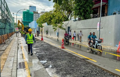 އަމީނީމަގުގެ ތާރުގަނޑުން ހަލާކުވެފައި ހުރި ތަންތަން ހަދަން ފަށައިފި