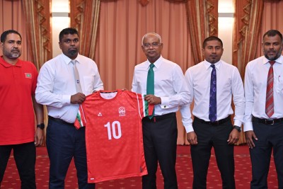 ފޯ ނޭޝަންސް ކަޕްގެ ރާއްޖޭގެ ޓީމްގެ ޖާޒީ ރައީސްއަށް ވެދުމަށް އަރުވައިފި