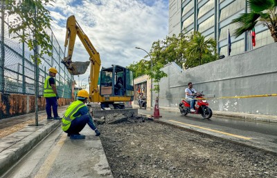އަމީނީމަގުގެ ތާރުގަނޑުން ހަލާކުވެފައި ހުރި ތަންތަން ހަދަން ފަށައިފި