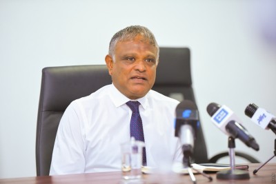ދުރާލާ ލިޔެކިޔުން ހުށަހަޅާނަމަ، ދަރިވަރުންނަށް ފައިސާ ލިބުން ލަސްނުވާނެ: މިނިސްޓަރު