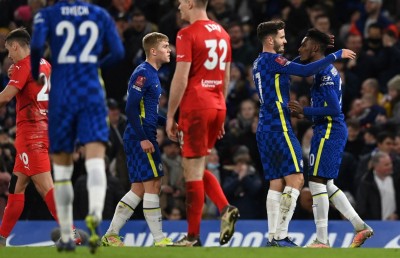 ކޭމްބްރިޖުން ނިއުކާސަލް ކަޓުވާލައިފި، ޗެލްސީ އާއި ލެސްޓާ ކުރިޔަށް