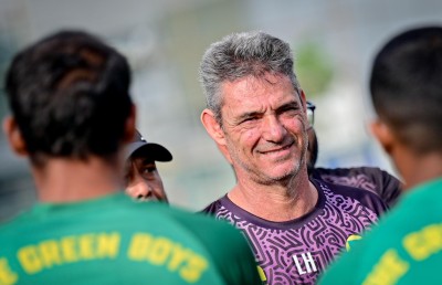 ރާއްޖޭގެ ފުޓްބޯޅައިގެ ވަސީލަތްތައް މިއަށްވުރެ ހަރުދަނާވާން ޖެހޭ: ލުއިސްމާ