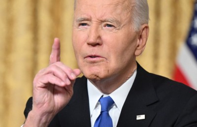 ބައިޑެންގެ ވަދާއީ ތަގުރީރު: މަހުޖަނުންގެ ނުބައި ނުފޫޒުން ގައުމު ސަލާމަތްކުރާތި!