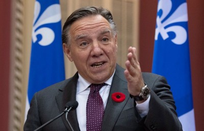 ވެކްސިން ނުޖަހާ މީހުންގެ އަތުން ކެނެޑާ އިން ޓެކްސް ނަގަނީ