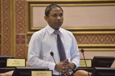 ކޫއްޑޫ ބަނދަރުގައި އިމްޕޯޓުގެ ޚިދުމަތް ގާއިމް ކޮށްގެން ނޫނީ ރާއްޖޭގެ އިގްތިސާދު ފުޅާ ނުކުރެވޭނެ: ސައުދު