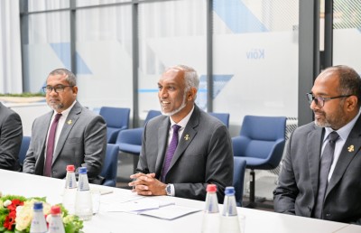 އަވަށްޓެރިން މުހިންމު، އެކަމަކު ދިވެހިންނަށް ފައިދާވާ ހުރިހާ މަގަކުން ކުރިއަށް ދާނަން: ރައީސް