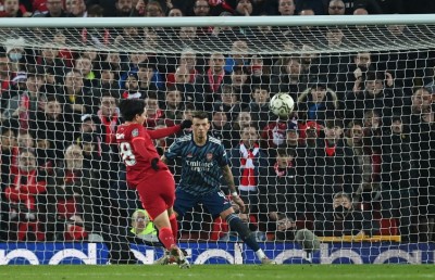 އެކަކު މަދުކޮށް ކުޅެ އާސެނަލް އިން ލިވަޕޫލް ހުއްޓުވައިފި