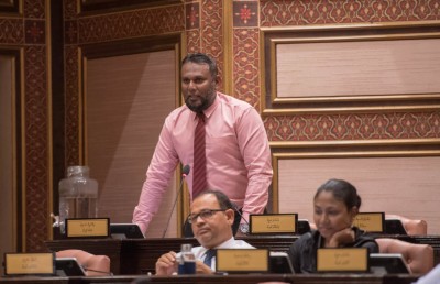 މެންބަރު ނަސީރުގެ އަތުން ފައިސާ ހޯދުމަށް ކުރި ދައުވާ ސާބިތެއް ނުވި
