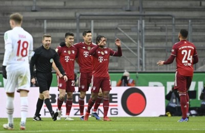 ފުރަތަމަ މެޗުގެ ހިތްދަތިކަން މިއުނިކުން ފިލުވާލީ ލެވަންޑޯސްކީގެ ހެޓްރިކުން