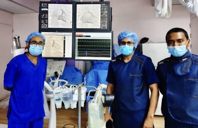 ރާއްޖޭގައި ފުރަތަމަ ފަހަރަށް ކުޑަކުއްޖެއްގެ ހިތުގެ ލޭ ހޮޅިއަކަށް ކެތީޓާއެއް ލައްވައިފި