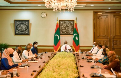 ތިން އަހަރުން އުފެއްދި ސިޔާސީ މަގާމުތައް މާ ގިނަ: ޔާމީން
