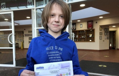 އިނގިރޭސިވިލާތުގައި ނުވަ އަހަރުގެ ކުއްޖަކު އޯ ލެވެލްގެ ހިސާބުން ސީ ފާހެއް ހޯދައިފި