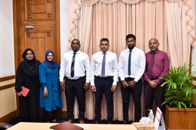 ފިޔޯރީގައި ހިންގާ ތަރައްގީގެ މަޝްރޫއުތައް އަވަސްކޮށްދިނުމަށް އެދެފި