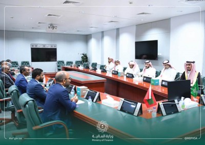 ސައުދީ އަދި އޮމާނާއެކު މާލީ މަޝްވަރާ ބައްދަލުވުން ބާއްވައިފި