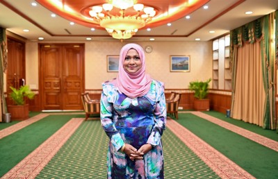 ބްރޯޑްކޮމްގެ ރައީސަކަށް ސަފާ އައްޔަންކޮށްފި