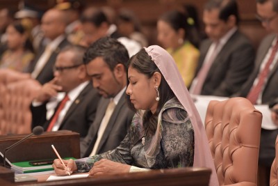 މަޖިލީހުގައި އަންހެނުންނަށް ޚާއްސަ ފަހިކަމެއް ހޯދައިދޭން ޖެހޭ: ނަޝީދު