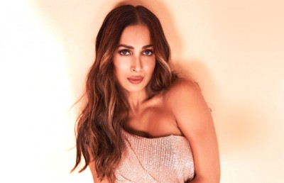 އުމުރުން 25 ވީމަ ހަޔާތް ނިމުނީއެއް ނޫން: މަލައިކާ