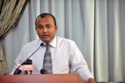 ޗިޓް ރައްދު ނުކުރެވުމުން އައްބާސް އާދިލް ރިޒާގެ ޝަރީއަތް ނުފެށުނު